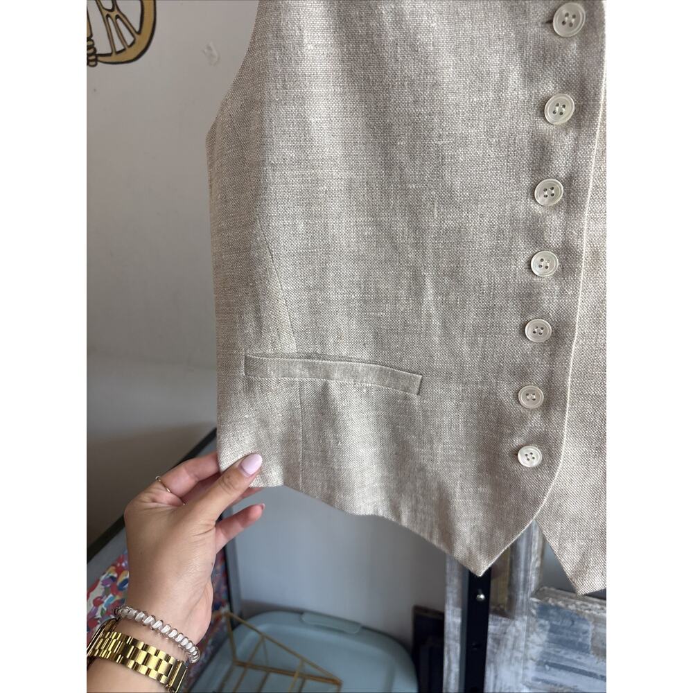 Collection Point Of View 100% Linen Vest - Picture 9 of 9